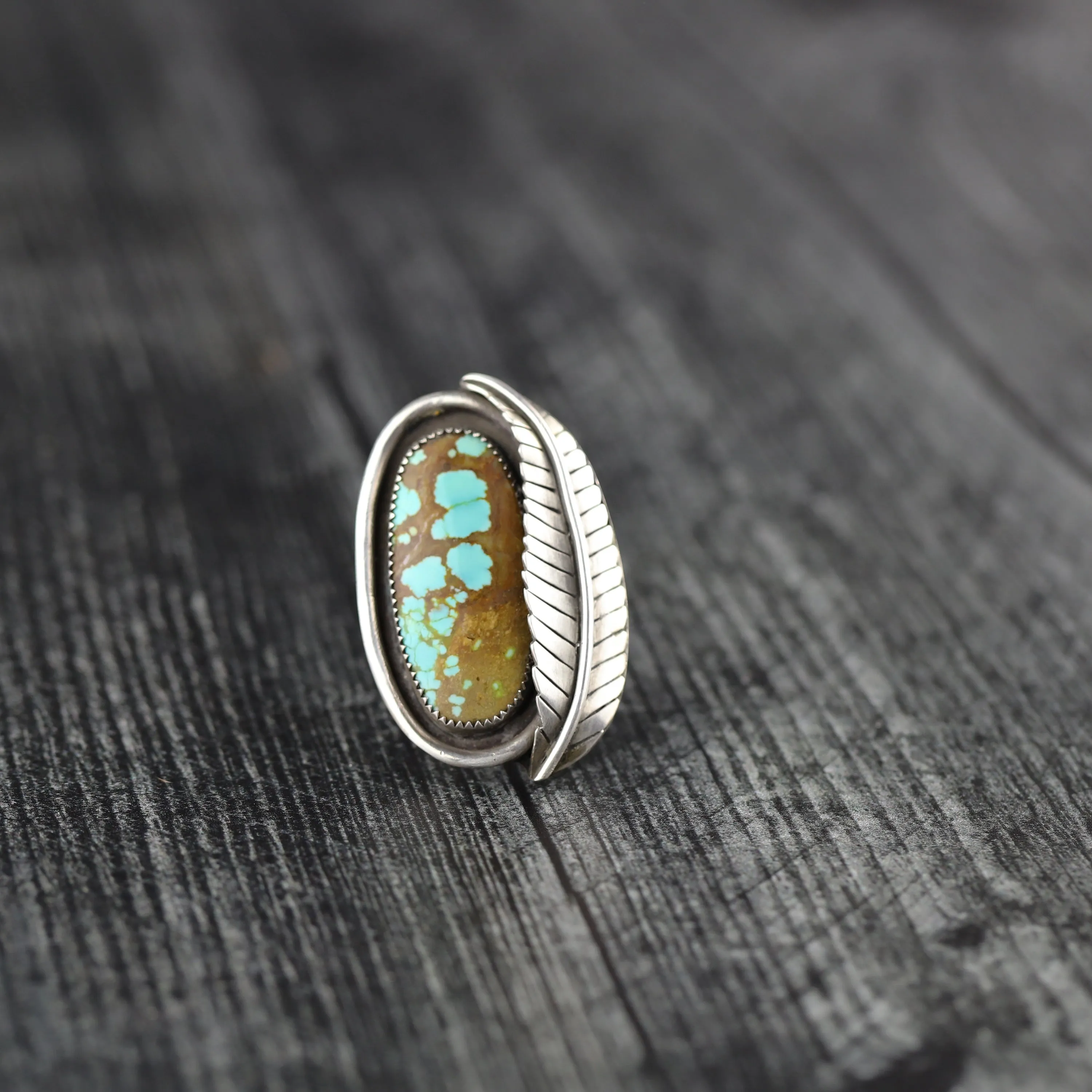 #8 Leaf Ring