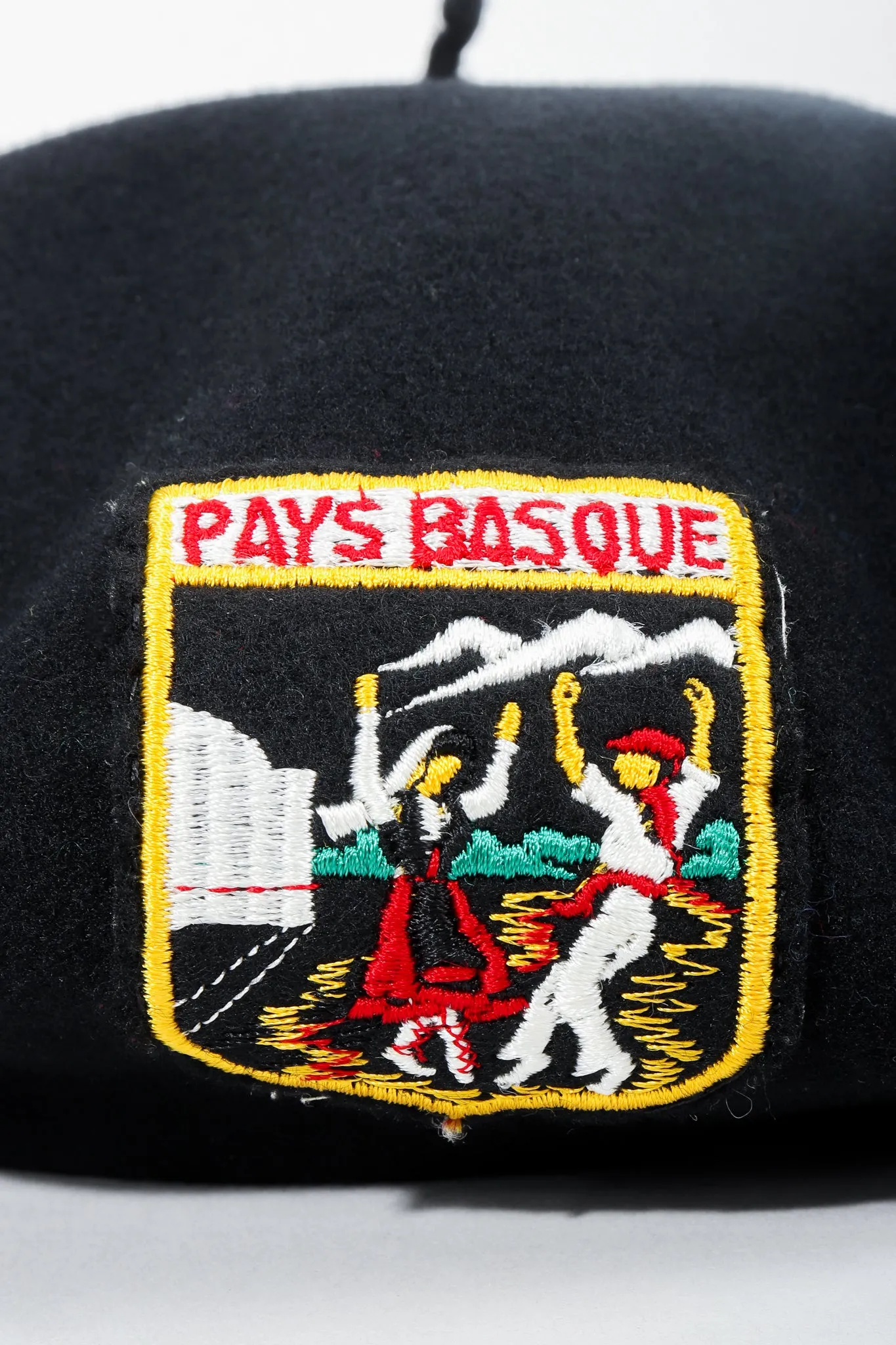 European Crest Beret