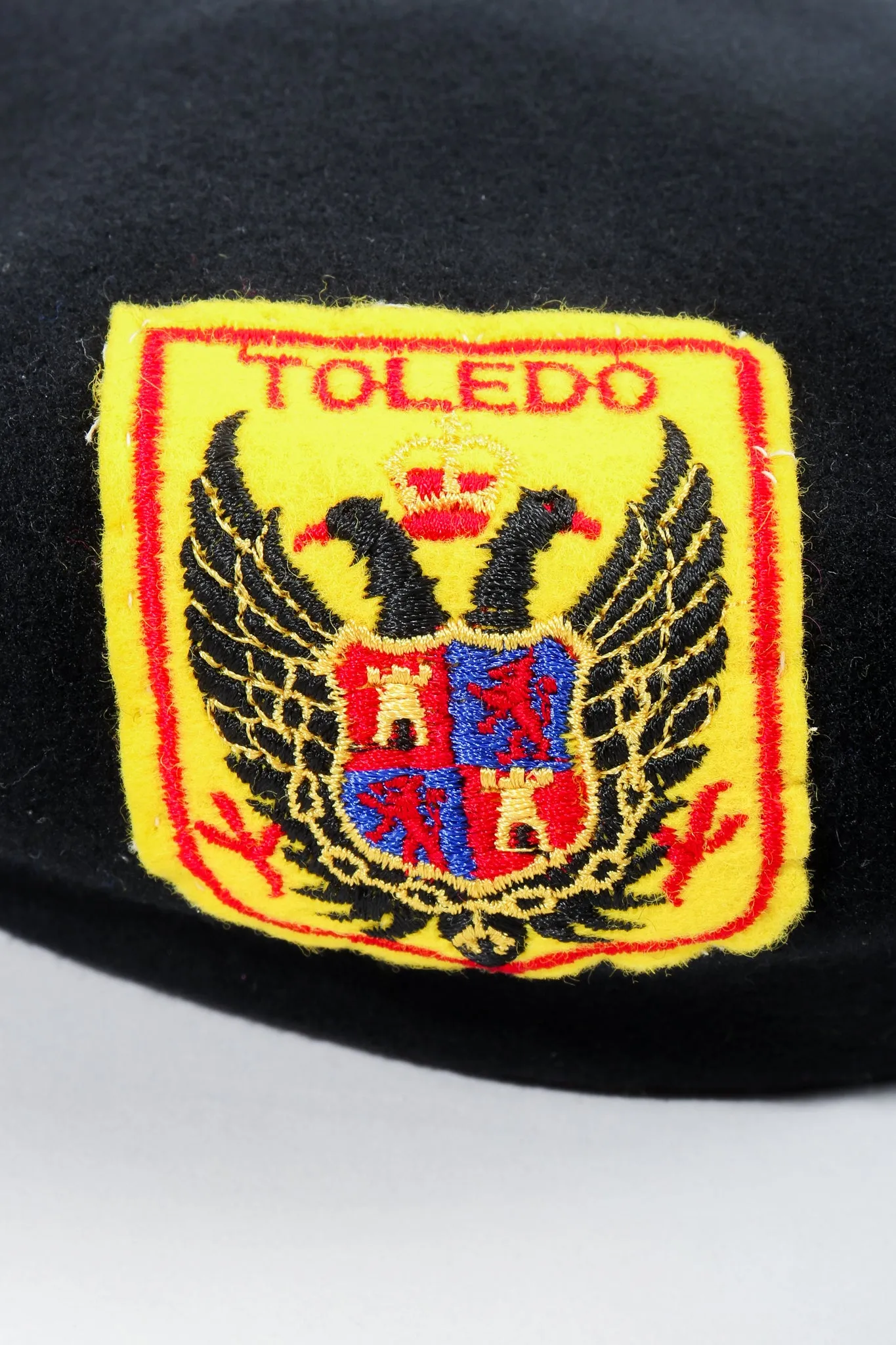 European Crest Beret