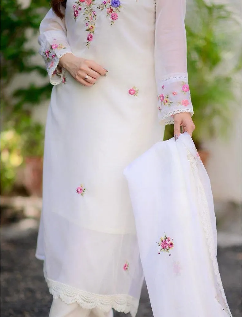FRILLFIT : White Floral Embroidered Anarkali Suit Set with Net Dupatta