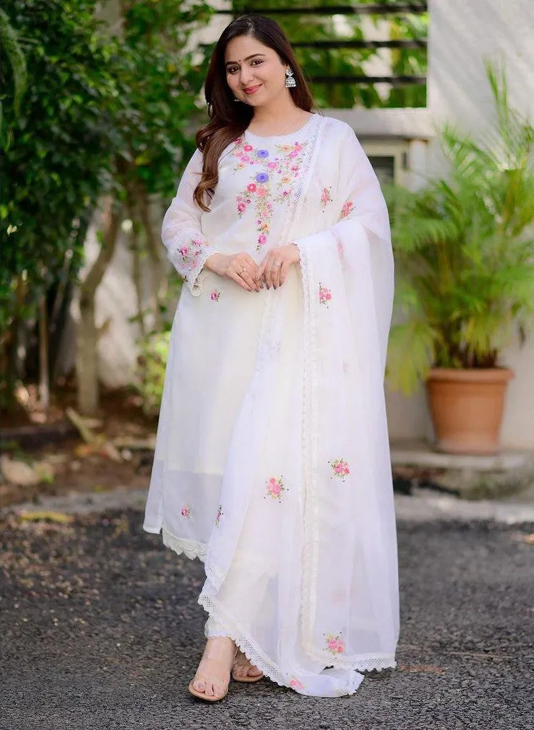 FRILLFIT : White Floral Embroidered Anarkali Suit Set with Net Dupatta
