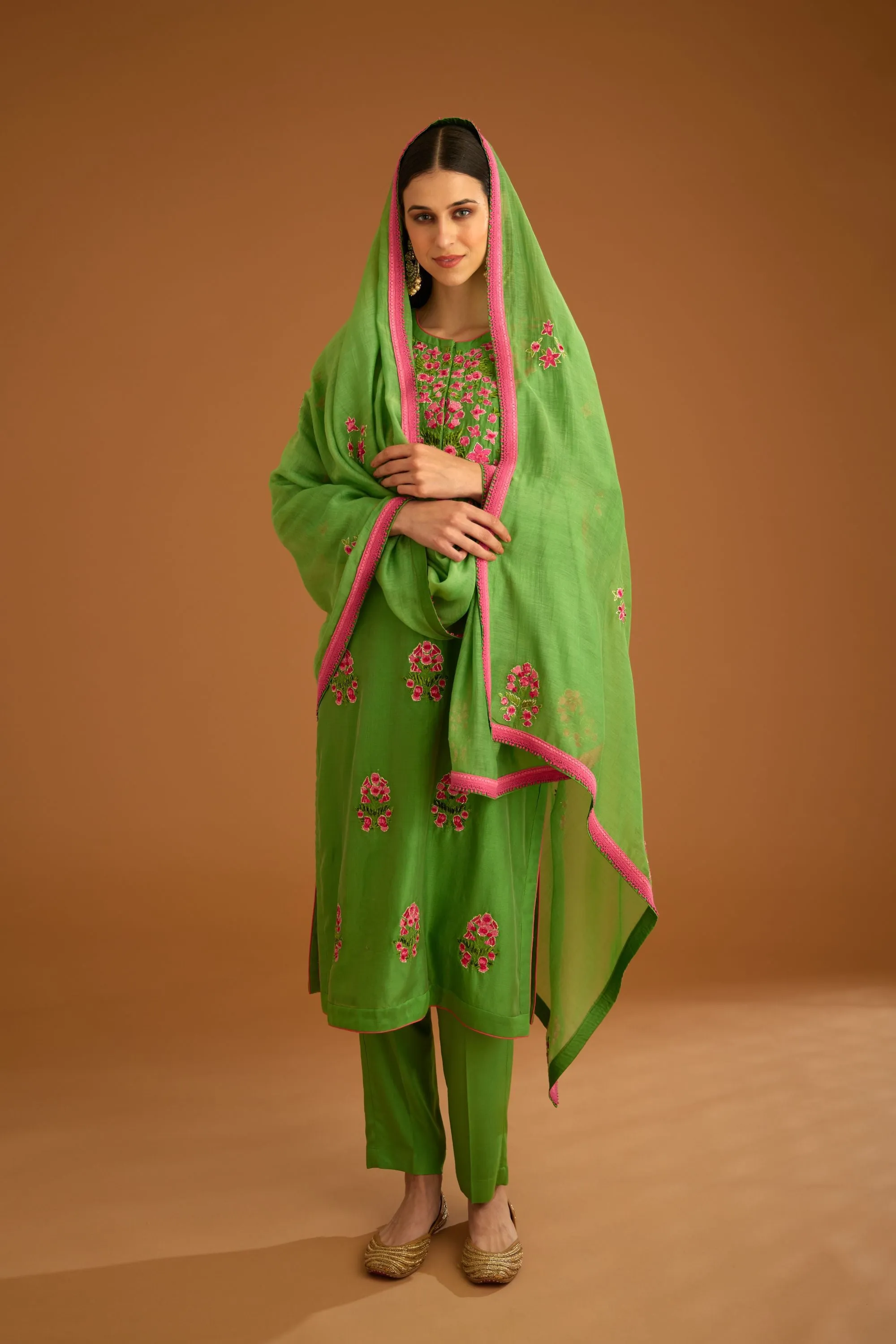 Green chanderi embroidered kurta set