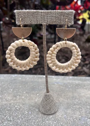GSA Gradual Drop Earrings Ivory