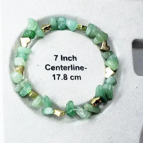 Handmade Green Aventurine Chip Bracelet with Gold Heart Spacer – Stretch Bracelet, 7"