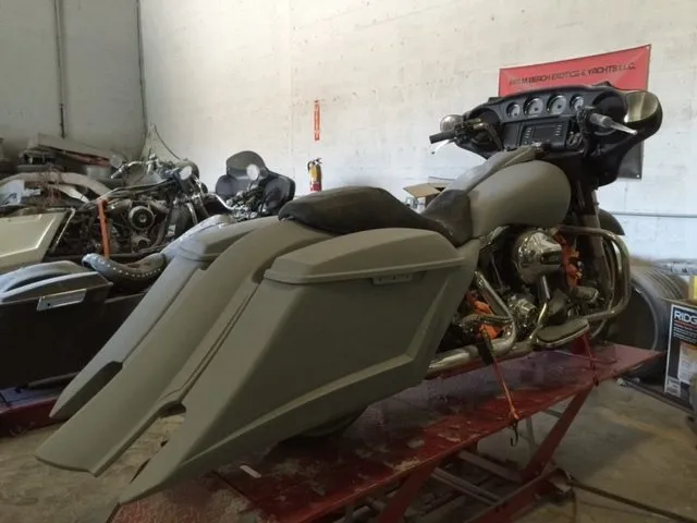 Harley Davidson 6" Trendsetter Extended Saddlebag Fender Kit - Right Side Cut Out   Lids / 2014 - 2018