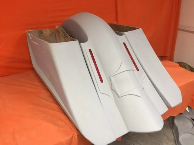 Harley Davidson 6" Trendsetter Extended Saddlebag LED Fender Kit - No Cut Outs   No Lids / 2014 - 2018