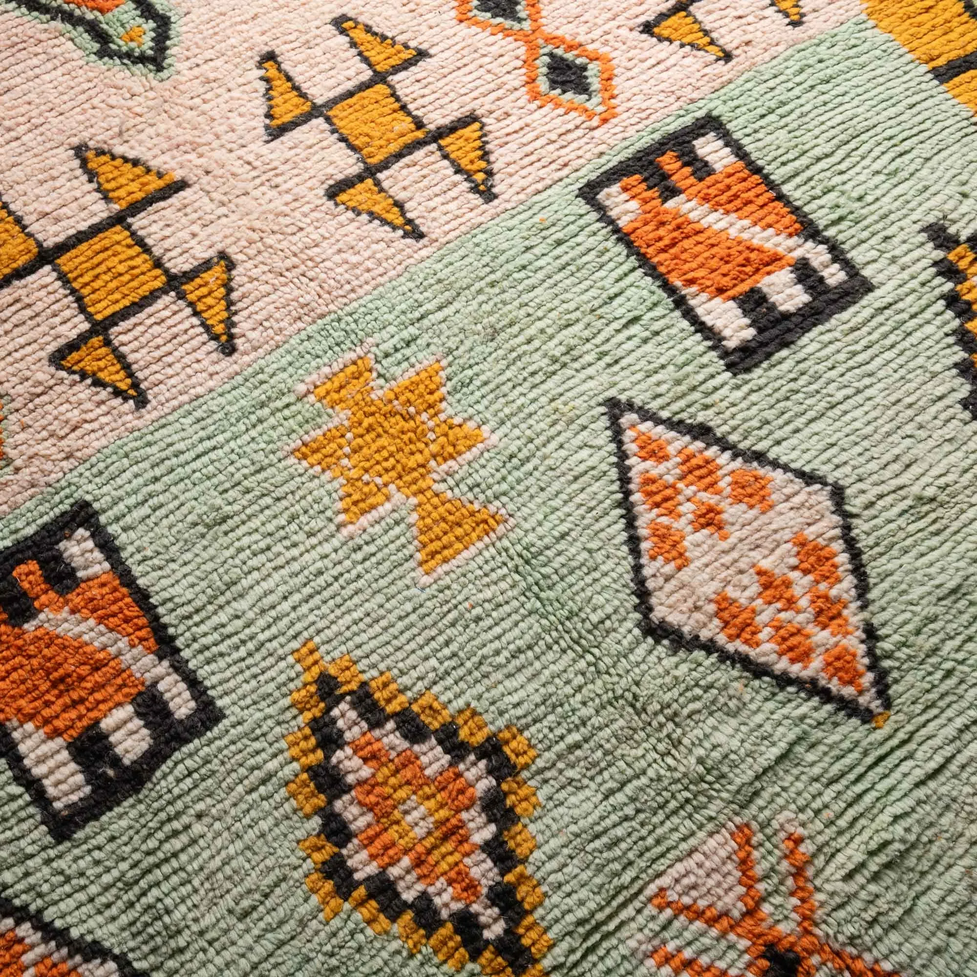 Jariss - vintage boujad rug