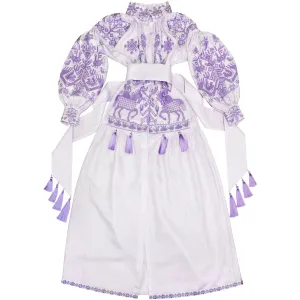 Kaftan with purple embroidery