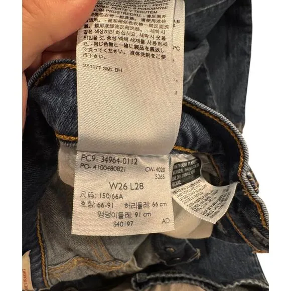 Levi’s Premium High Rise Wedgie Straight Button Fly NWOT Size 26 Jeans