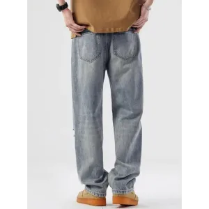Light Wash Ripped Jeans for Y2K-Inspired Street Style
