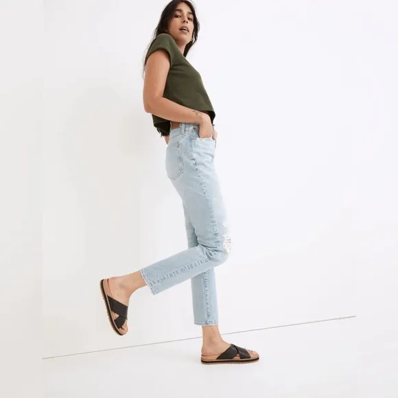 Madewell Perfect Vintage Jean Grandbay Wash: Ripped Edition Light Wash Slim 26