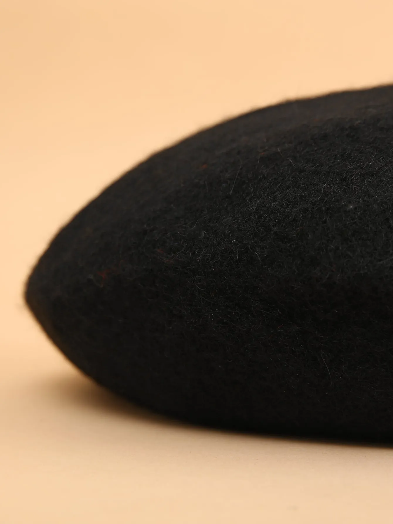 Minimalist Solid Beret - Black- FD ⚡