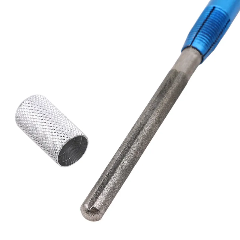 Multifunctional and convenient sharpening pen