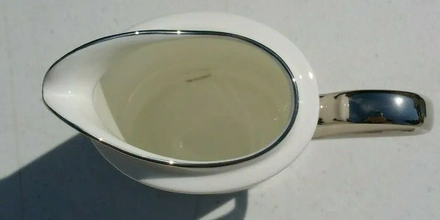 Noritake Broome Street Creamer Bone China 8 oz AP1