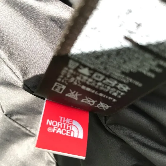 North Face Aconcagua Down Vest 550