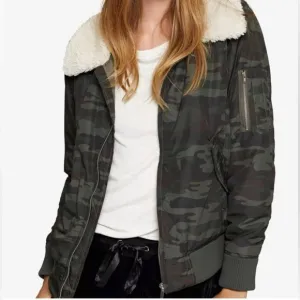 Sanctuary camo bomber Jacket You Are The Perfect Bomber Sherpa Collar SM 189$