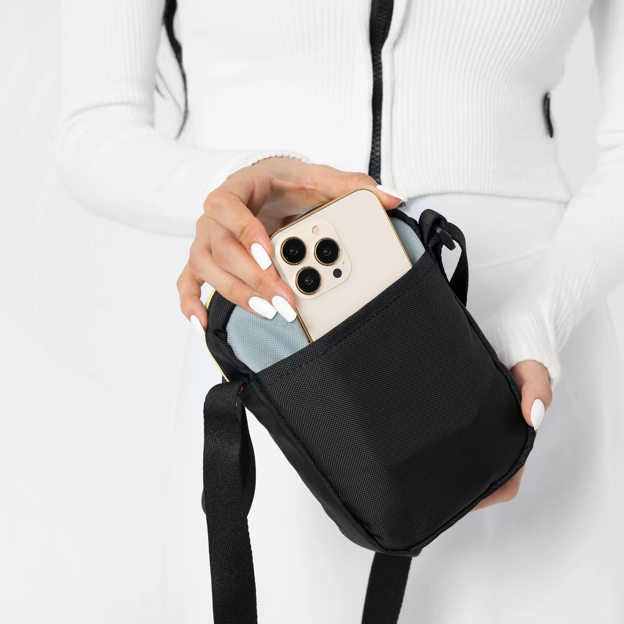 Sherpani Rogue Mini Crossbody st lucia