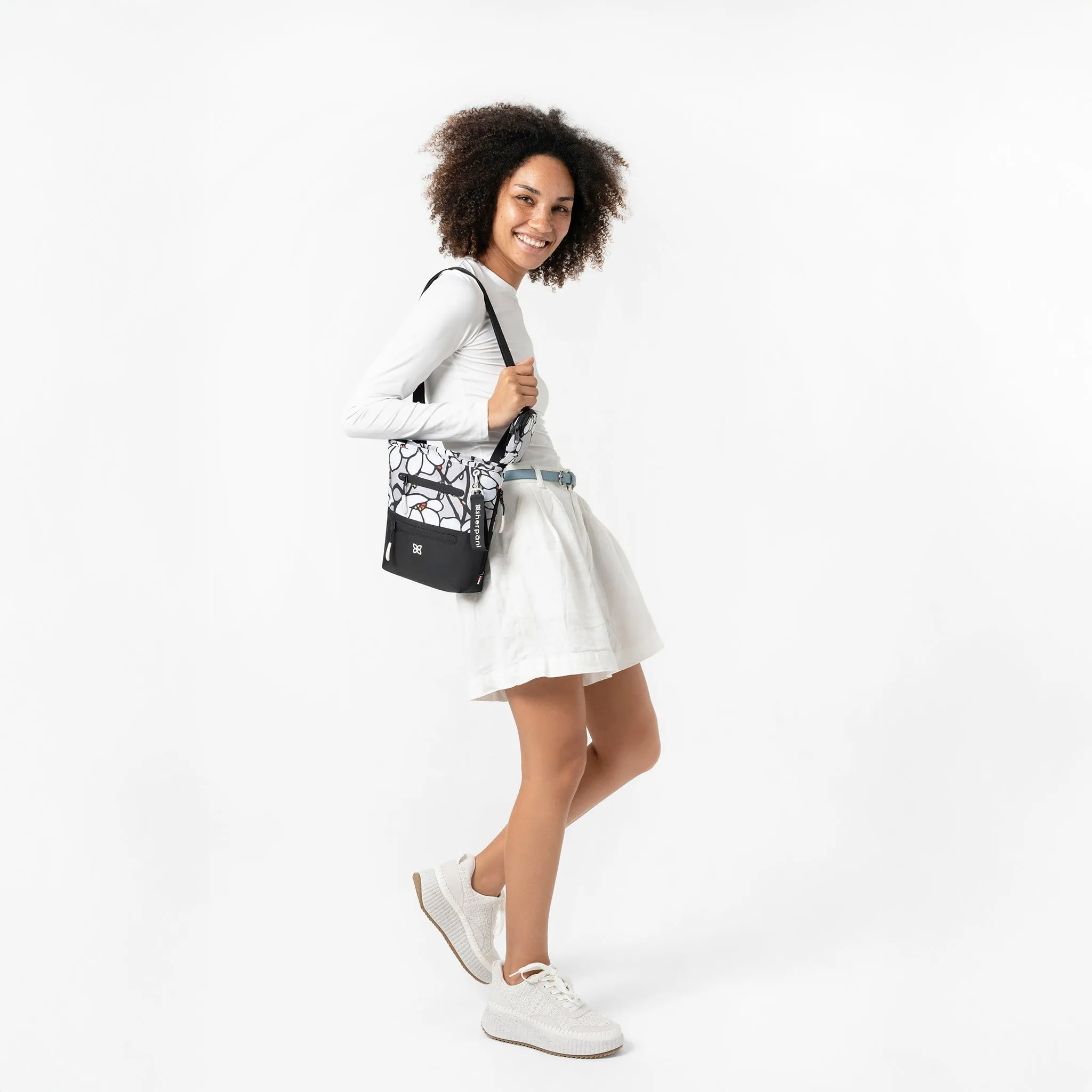 Sherpani Sadie Crossbody magnolia