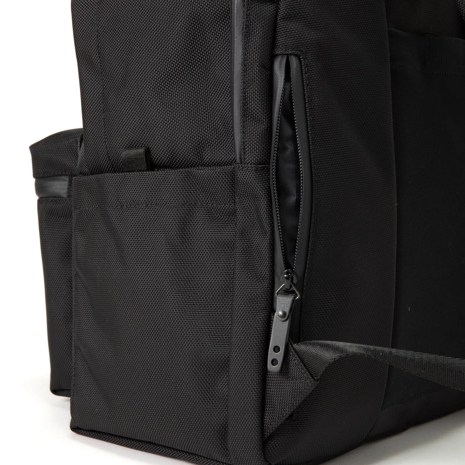 SML | エスエムエル　multifunctional day pack