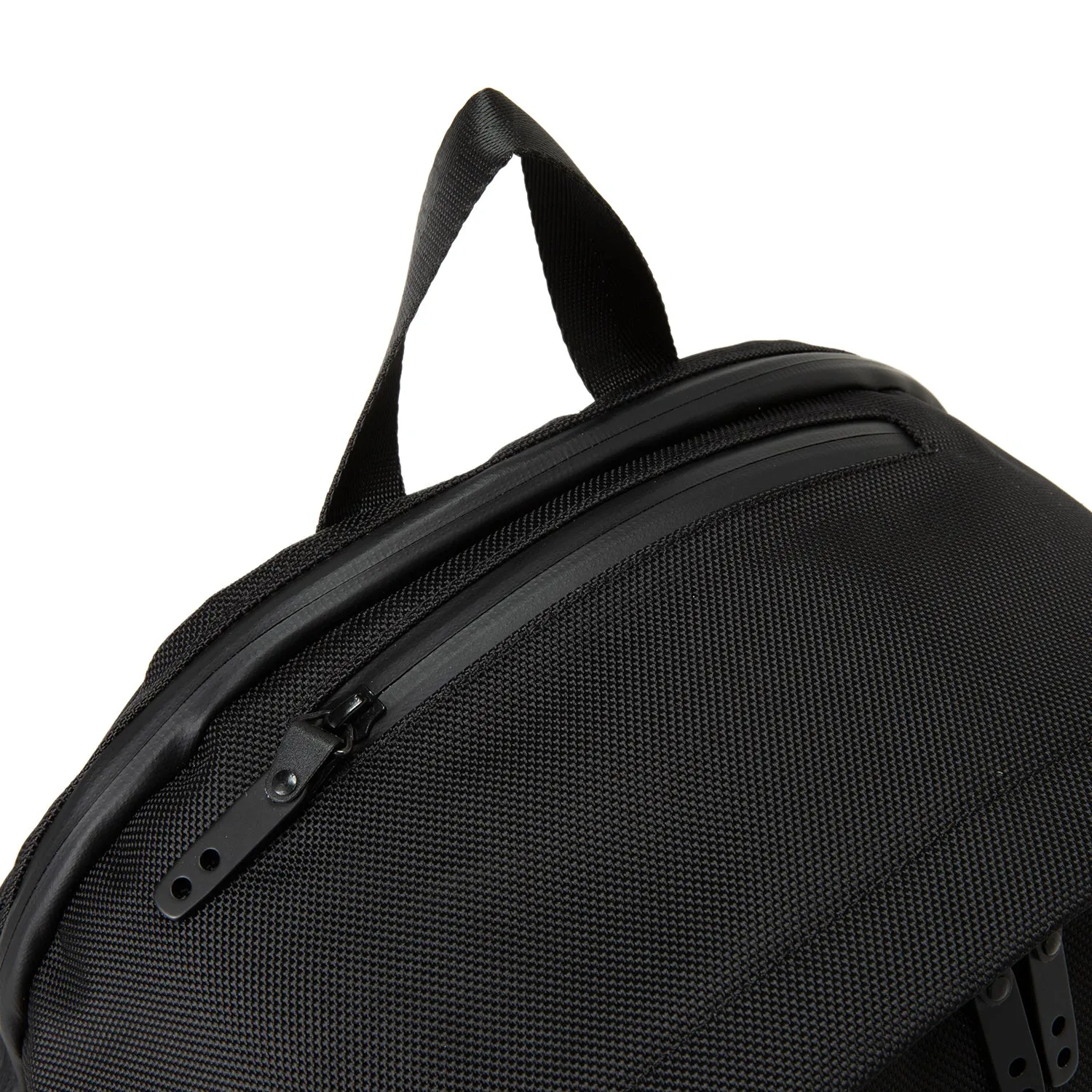 SML | エスエムエル　multifunctional day pack