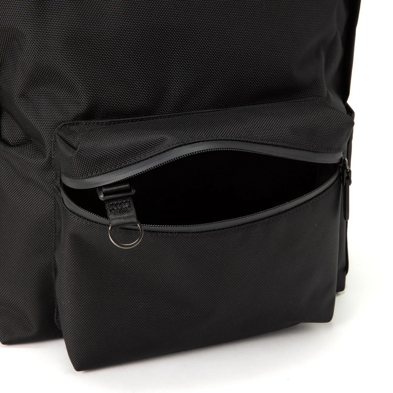 SML | エスエムエル　multifunctional day pack