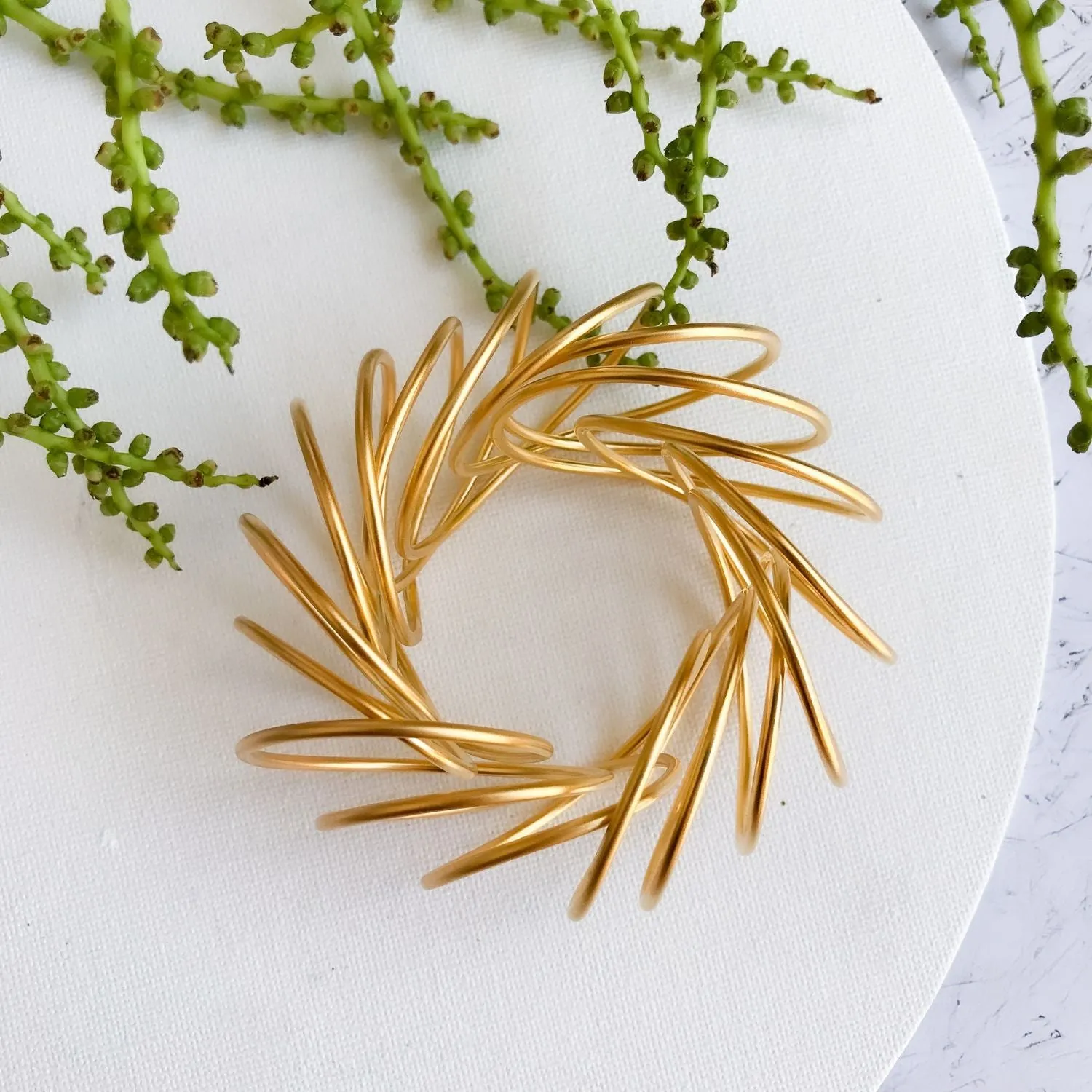 Stella - Minimalist 24K gold wire bracelet
