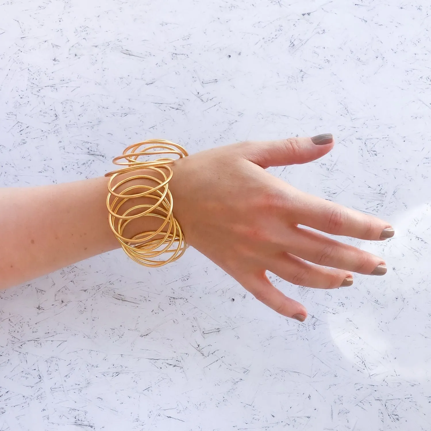 Stella - Minimalist 24K gold wire bracelet