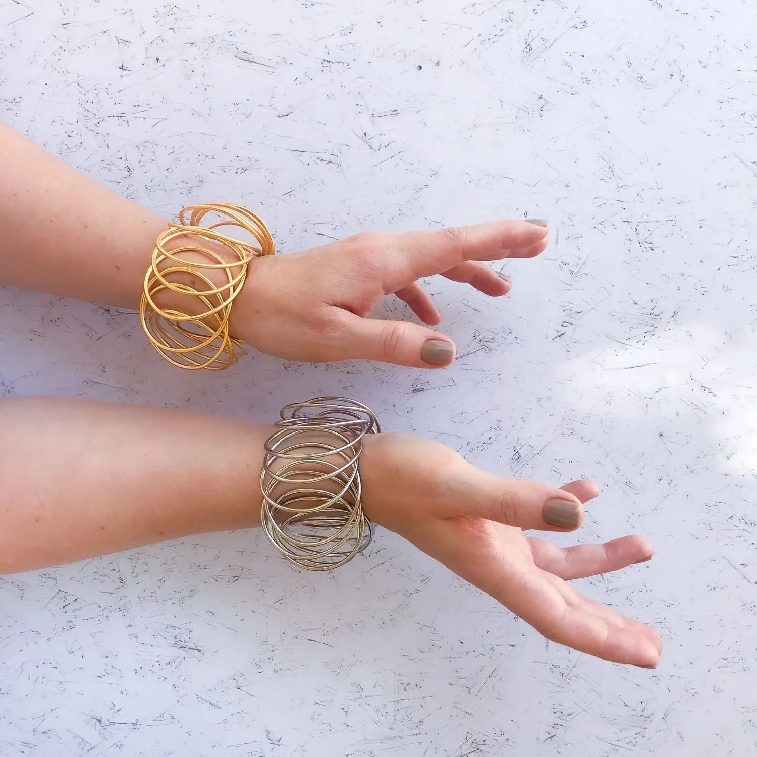 Stella - Minimalist 24K gold wire bracelet