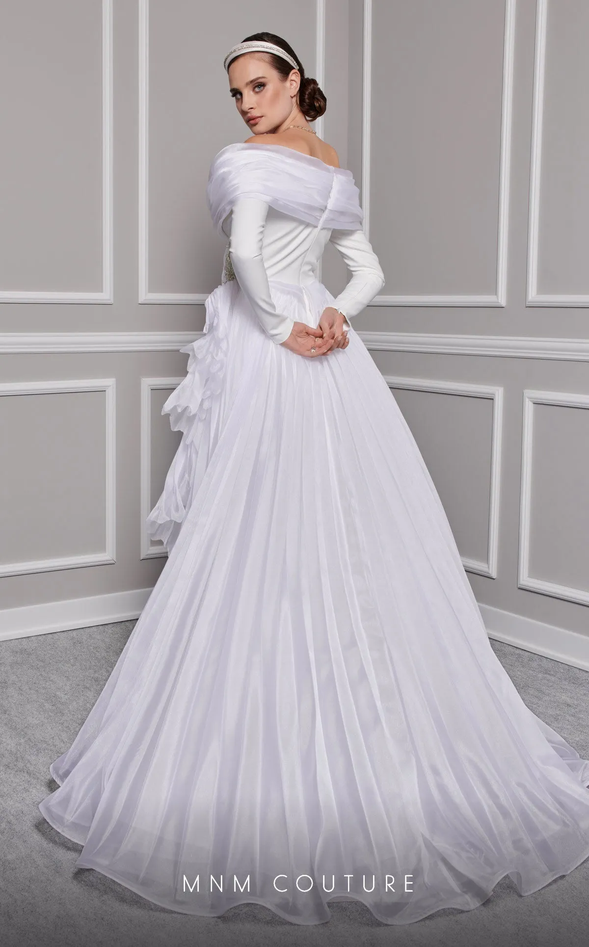 Style F02800