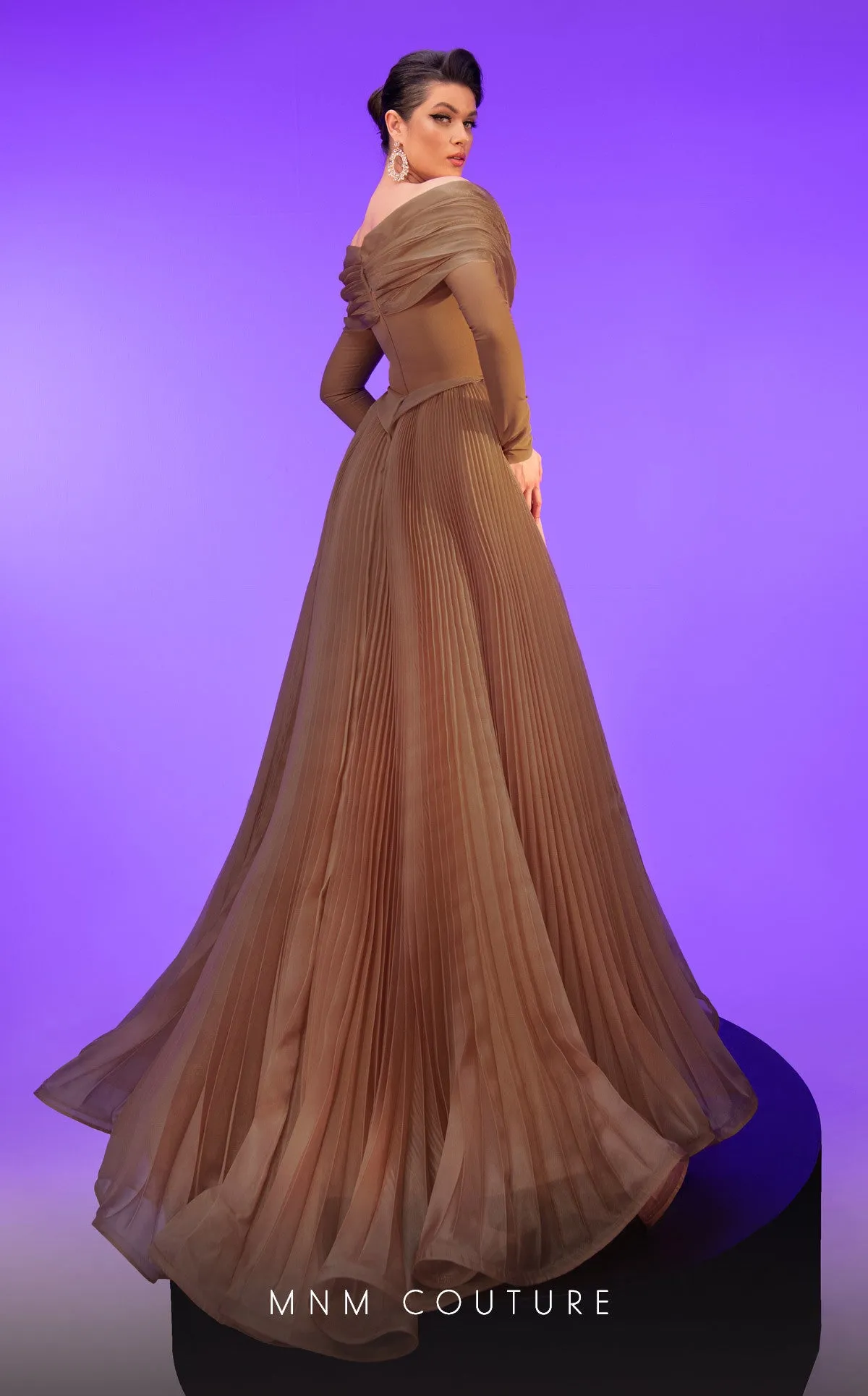 Style F02800