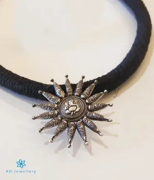 The Gaurik Silver Necklace (Oxidised)