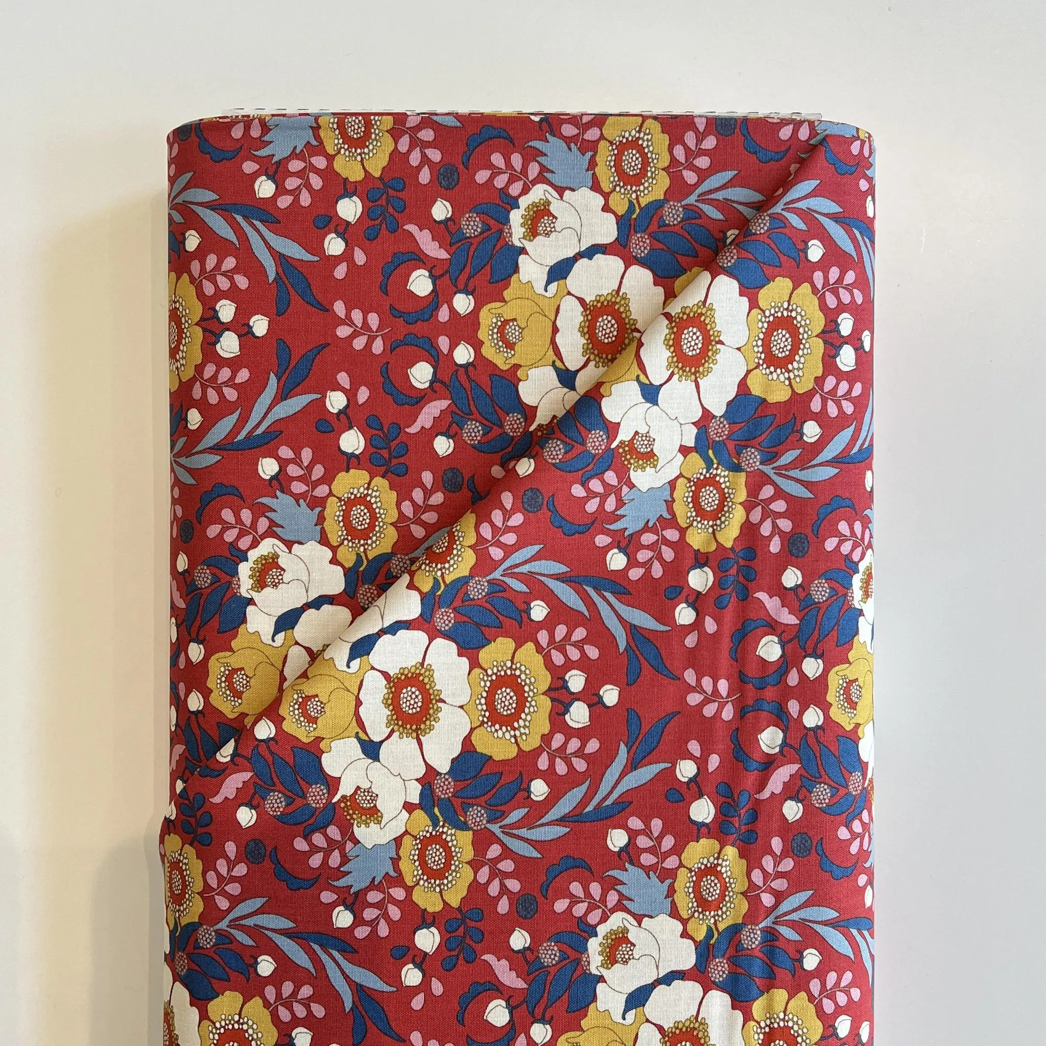 Tilda Fabrics : Jubilee : Anemone Red