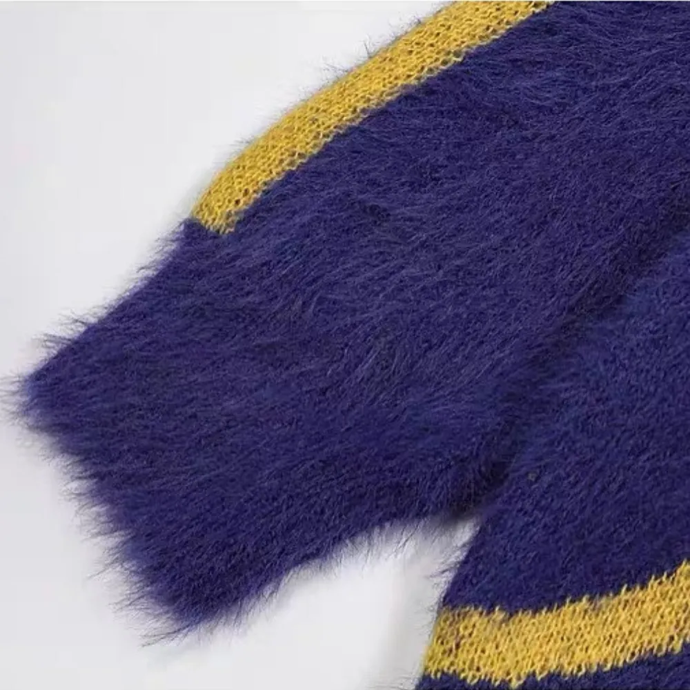 “Urban loose street racing style"Sweater