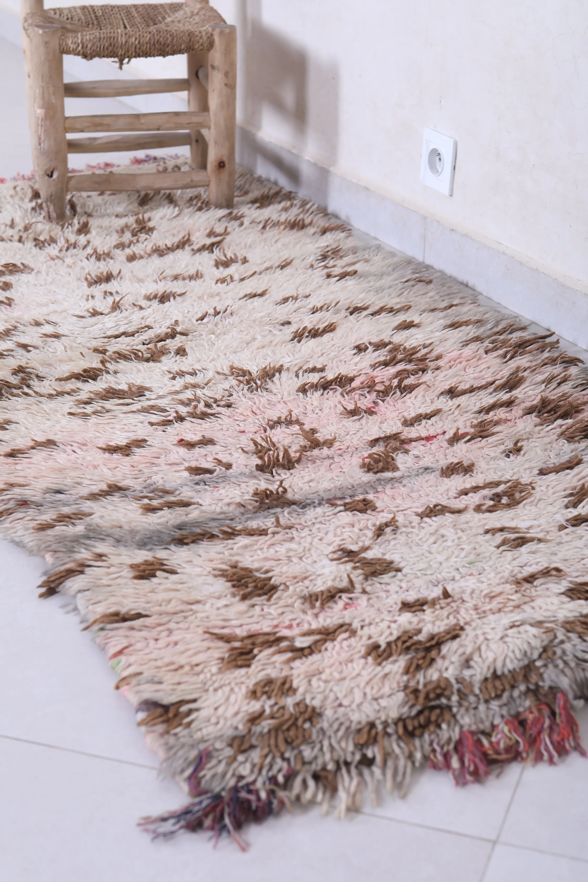 Vintage Handmade Berber Rug – Subtle Tribal Design 2.7 x 6 ft