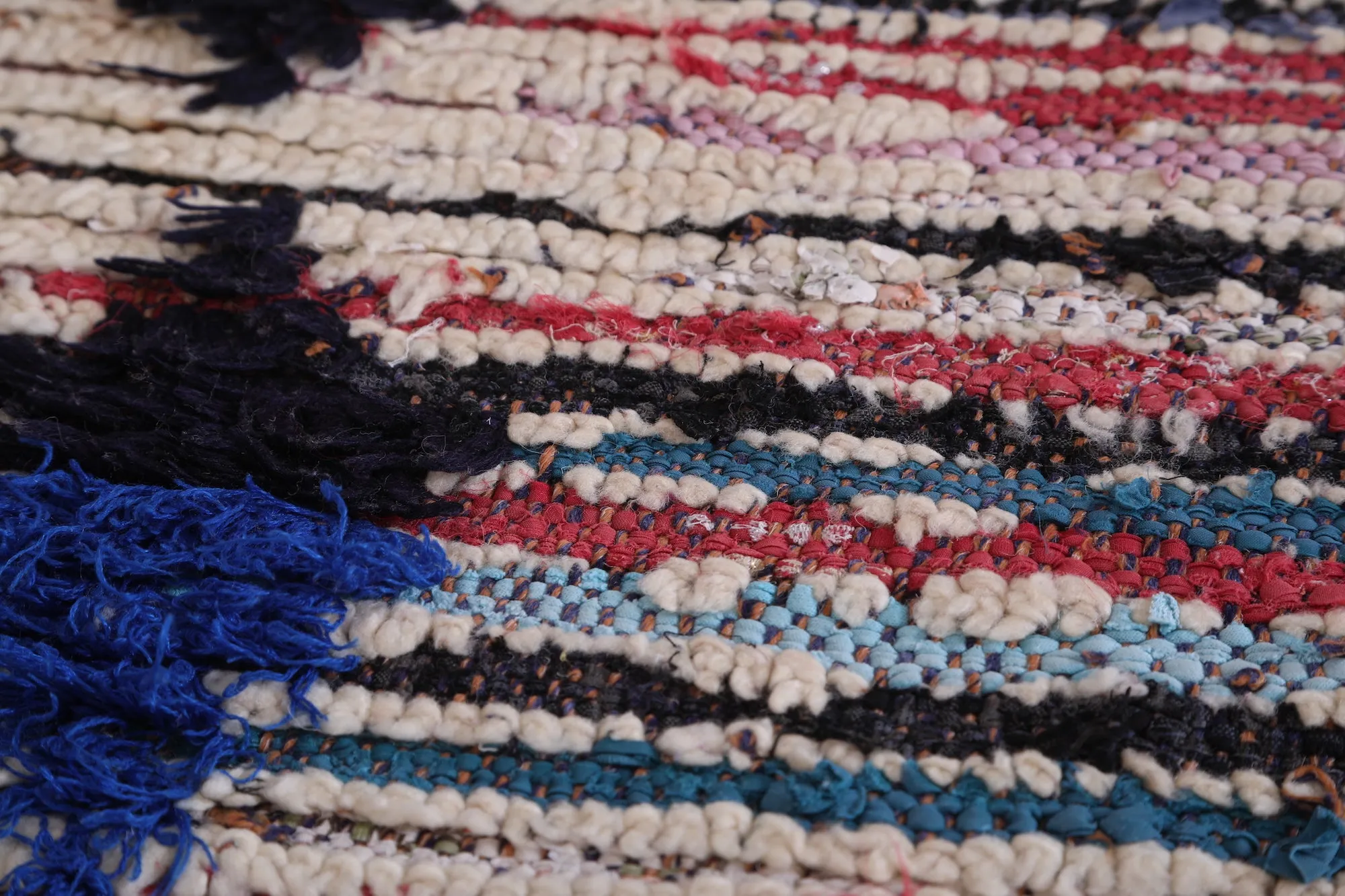 Vintage Moroccan Rug 3.3 x 5 FT - Unique Bohemian Style