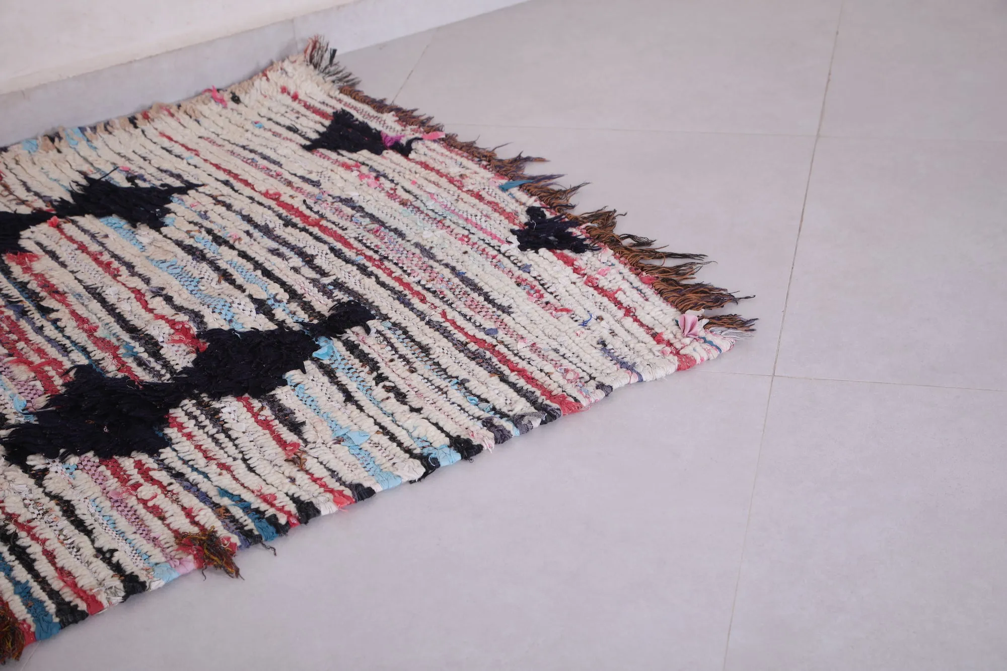 Vintage Moroccan Rug 3.3 x 5 FT - Unique Bohemian Style